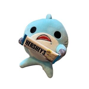 Hershey’s Cookies & Cream Seth Shark Snackles Plush Stuffed Animal 8” Blue
